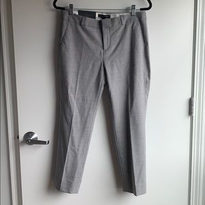 Banana Republic Avery pants, size 6P, light gray